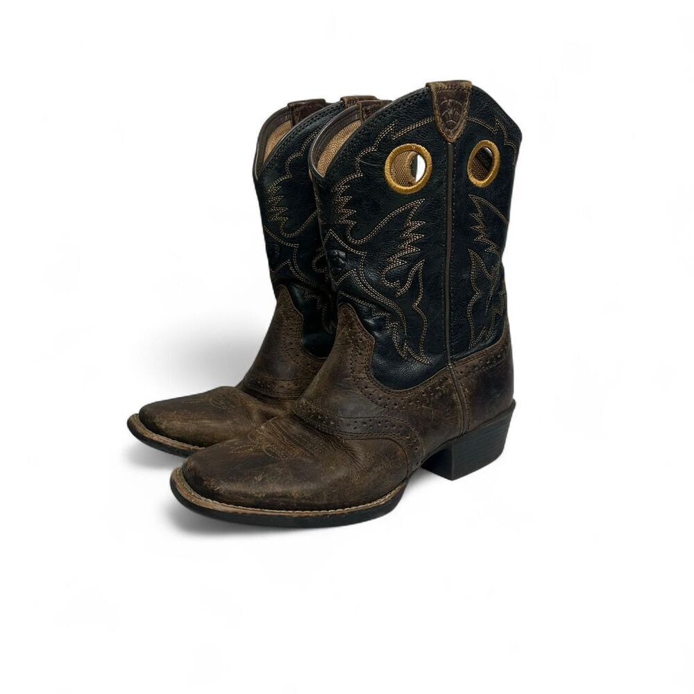 Ariat Brown leather cowboy boots youth kids 1.5